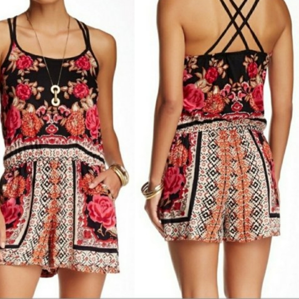 Adorable trendy lightweight summer romper! FREE WITH $15 PURCHASE!